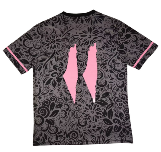 “Floral Resistance – Rose Edition” (Arabic)